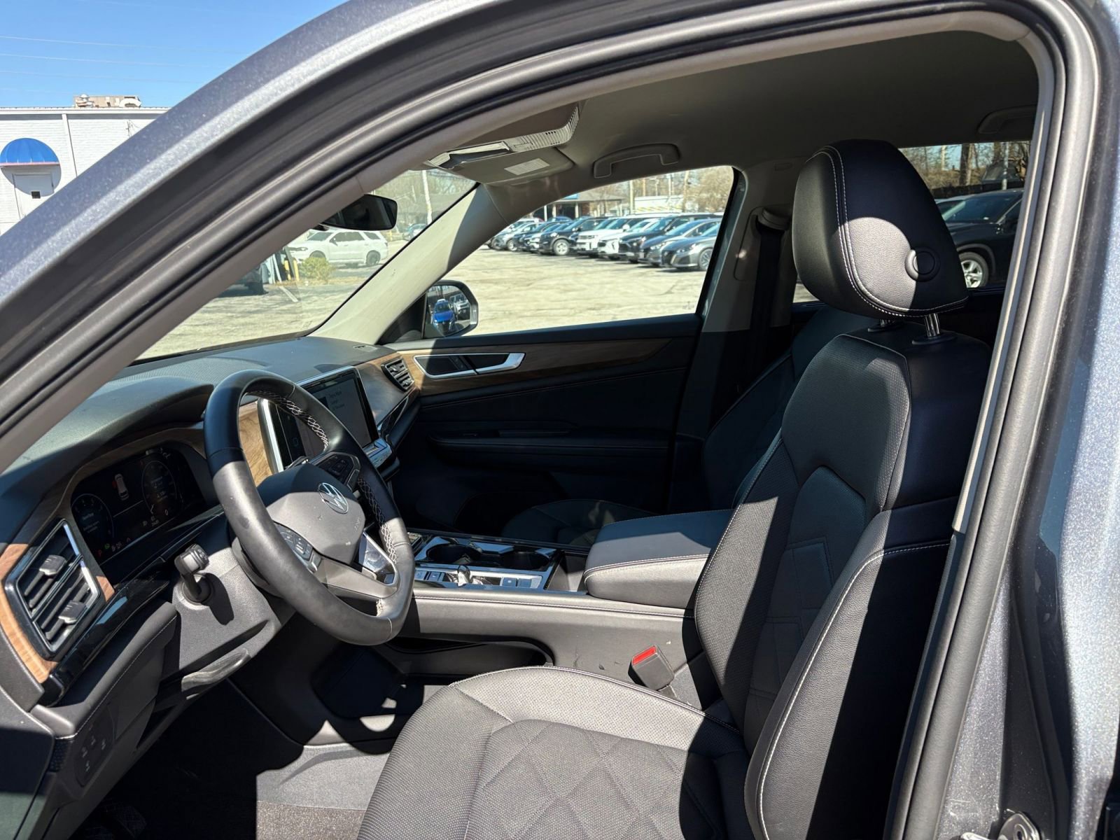 Thumbnail: 2025 Volkswagen Atlas - 27