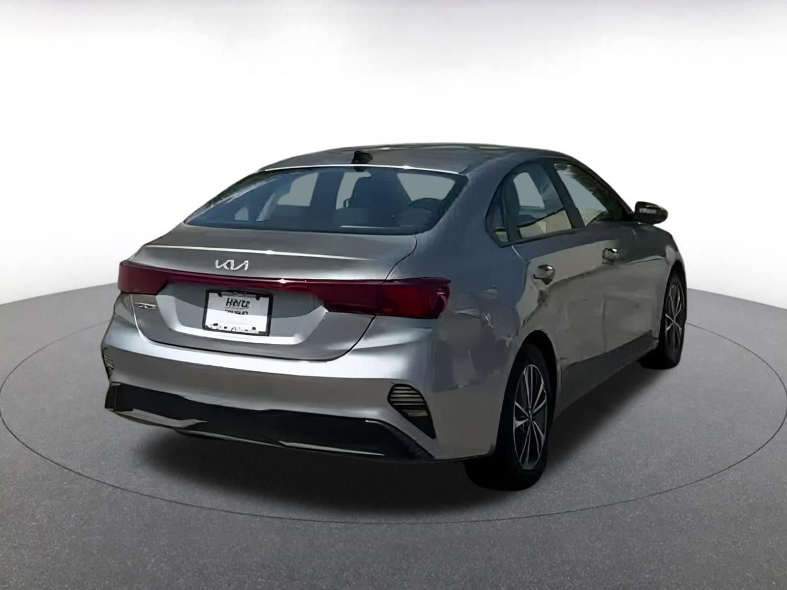 Thumbnail: 2024 Kia Forte - 12