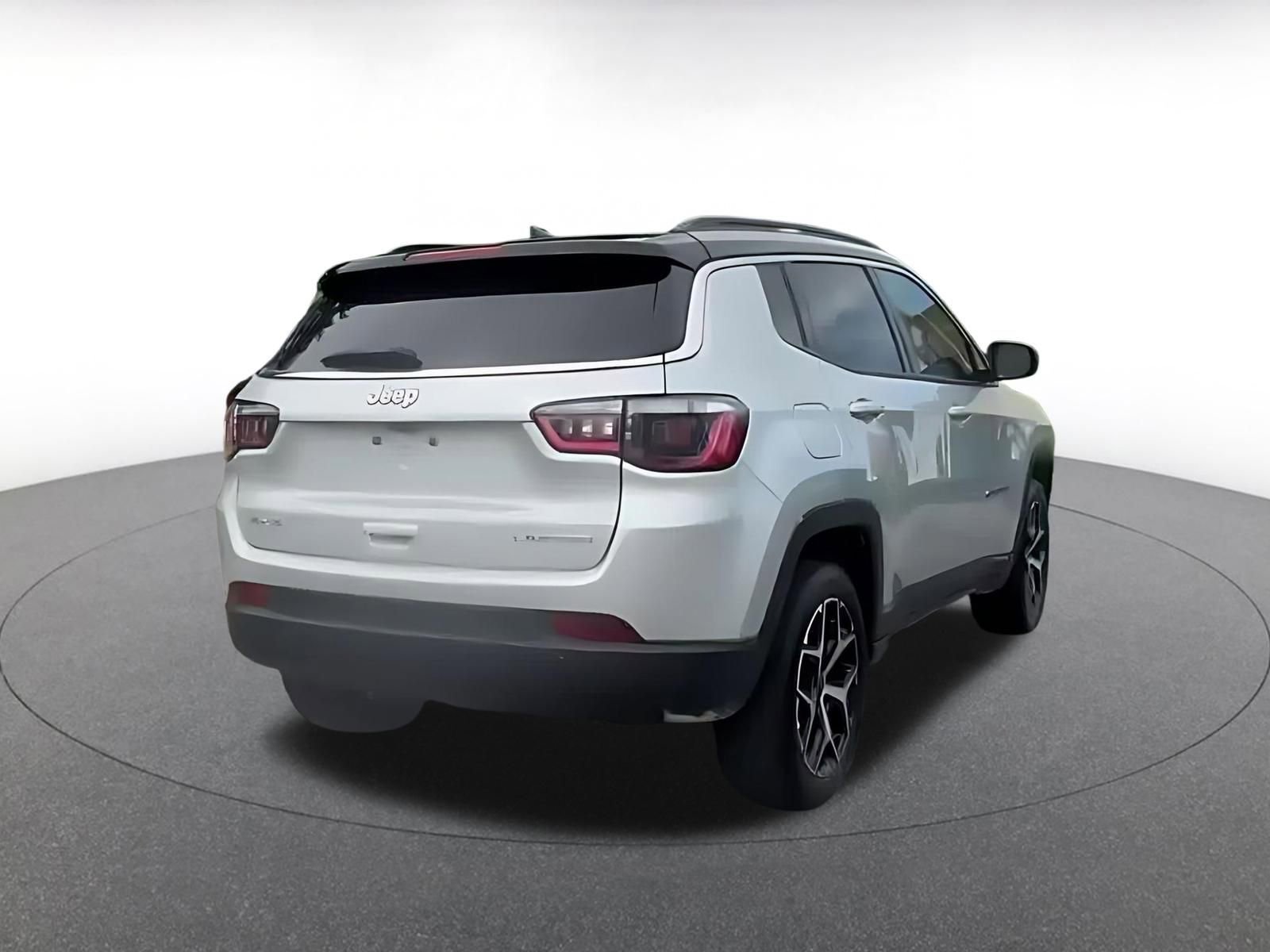 Thumbnail: 2025 Jeep Compass - 15