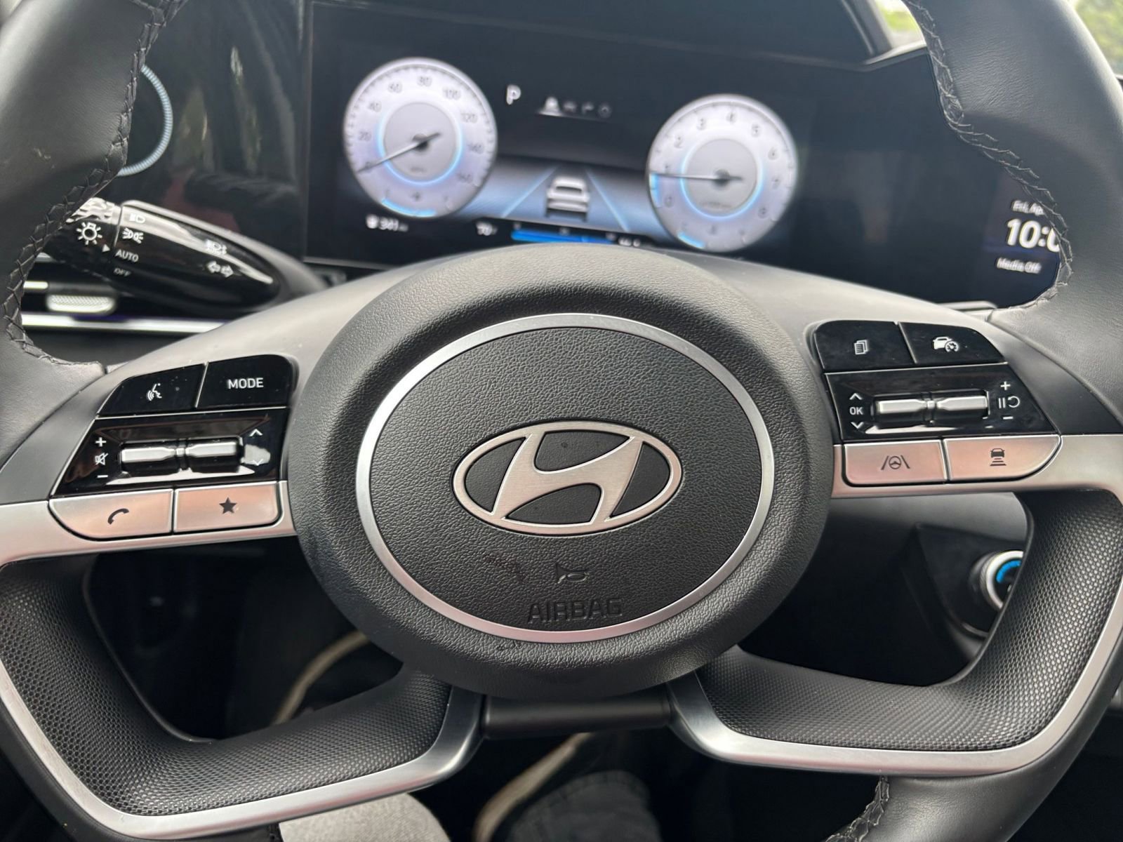 Thumbnail: 2025 Hyundai Elantra - 25