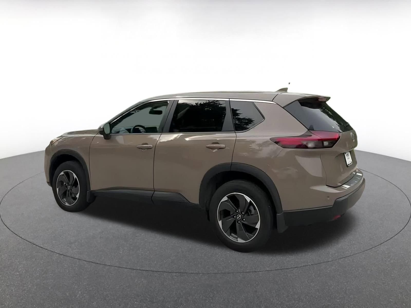 2024 Nissan Rogue SV 10
