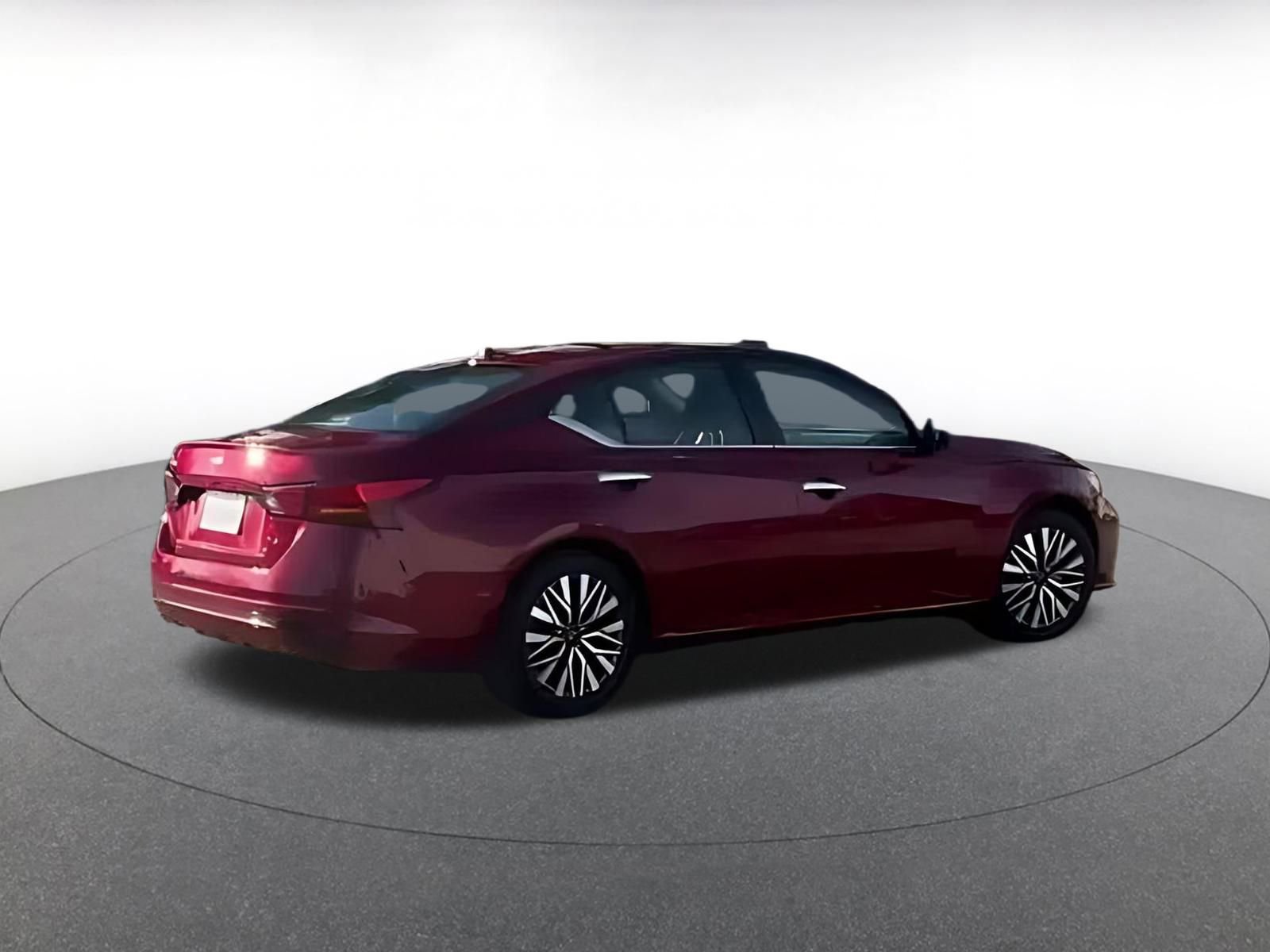 Thumbnail: 2025 Nissan Altima - 4