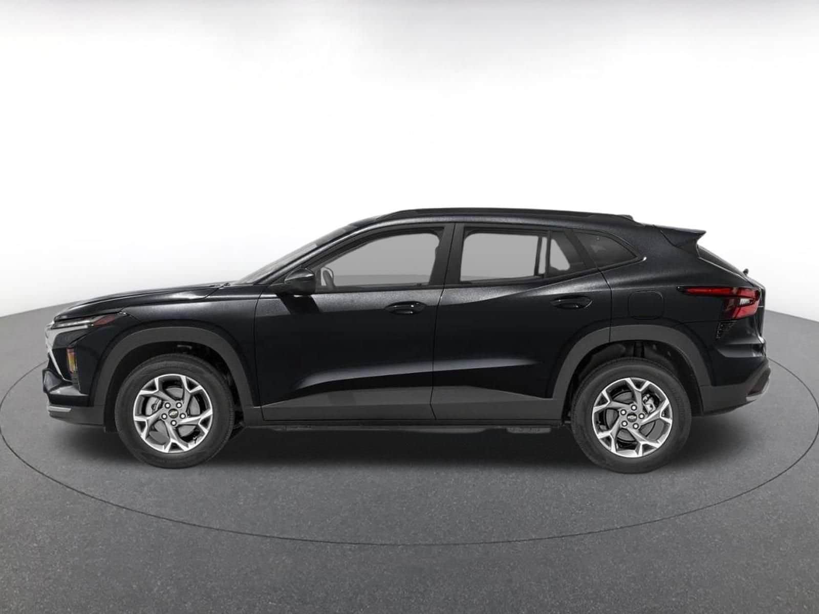 Thumbnail: 2025 Chevrolet Trax - 3