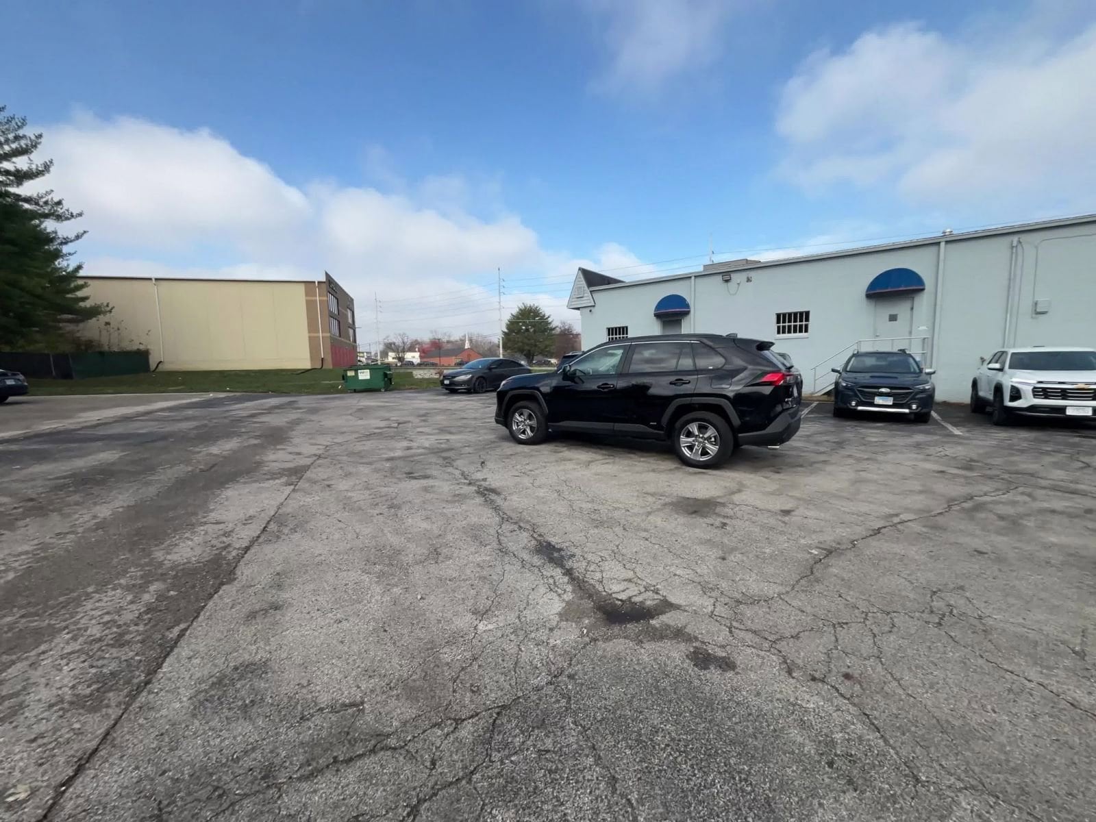 Thumbnail: 2025 Toyota RAV4 - 16