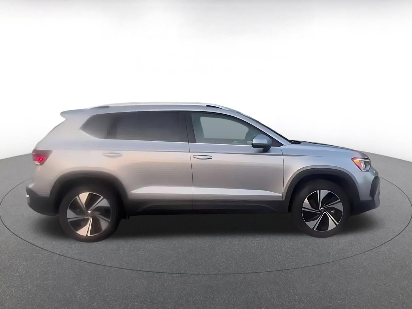 Thumbnail: 2026 Volkswagen Taos - 16