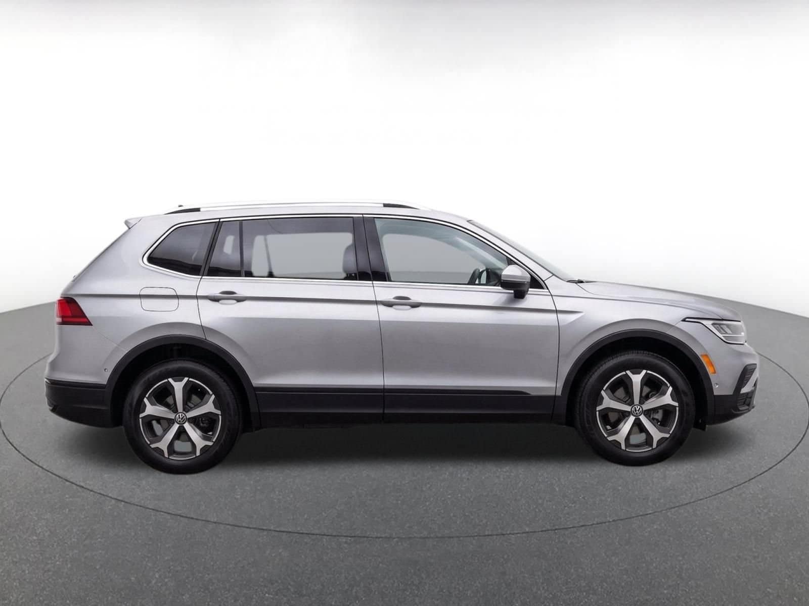 Thumbnail: 2026 Volkswagen Tiguan - 8