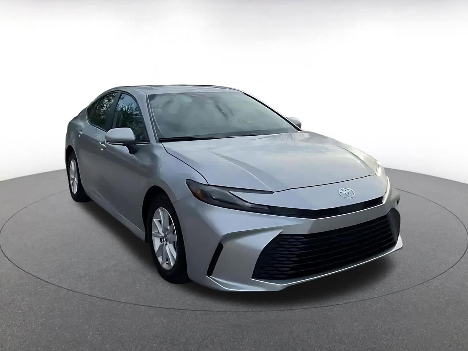 Thumbnail: 2025 Toyota Camry - 3