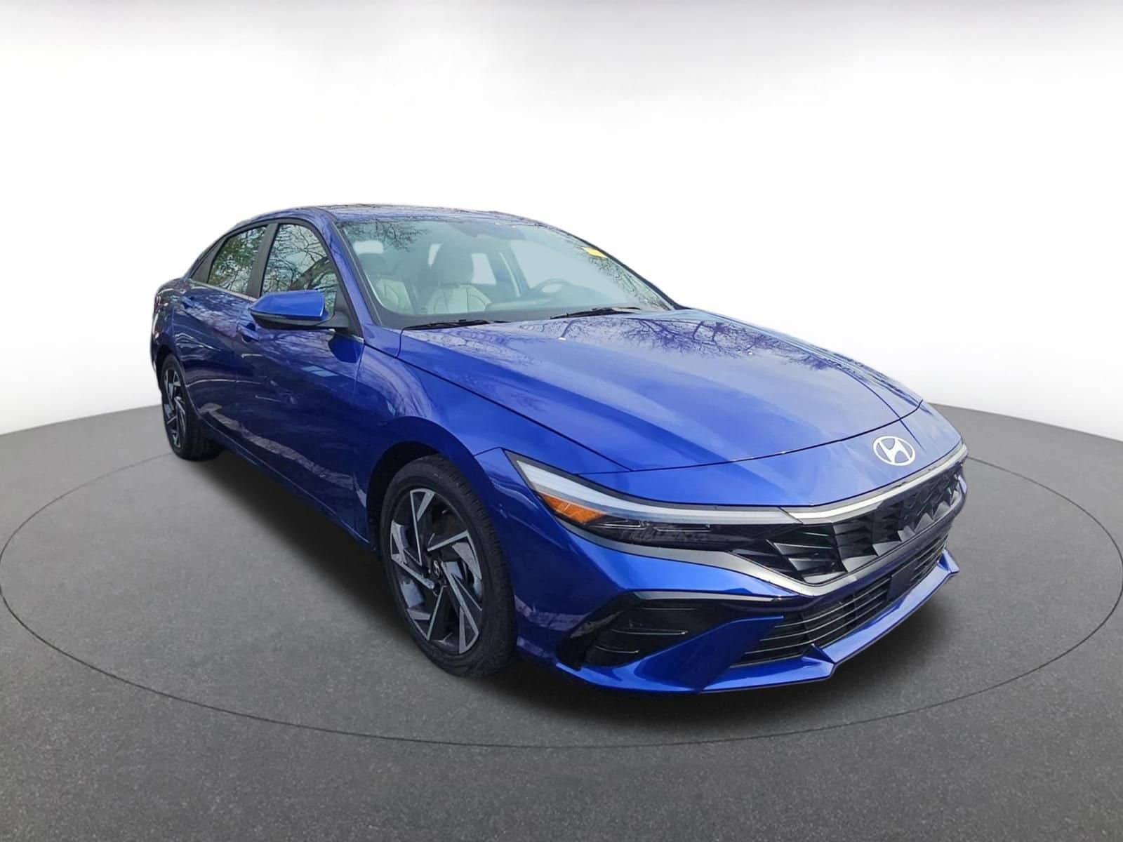 Thumbnail: 2025 Hyundai Elantra - 1