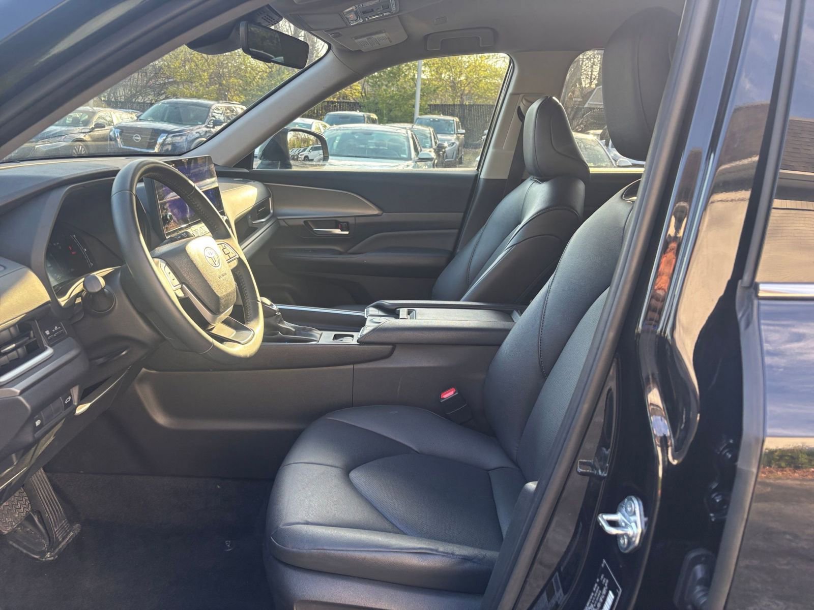 Thumbnail: 2025 Toyota Grand Highlander - 25