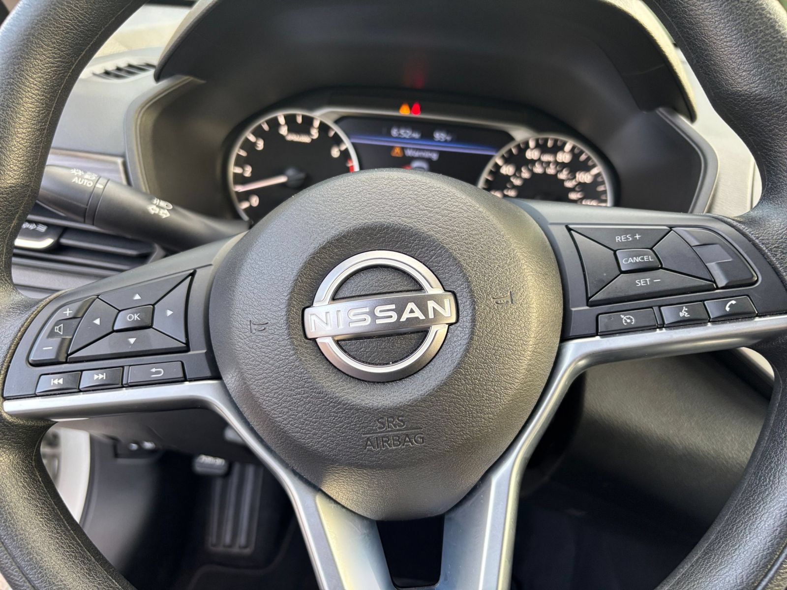 Thumbnail: 2025 Nissan Altima - 25