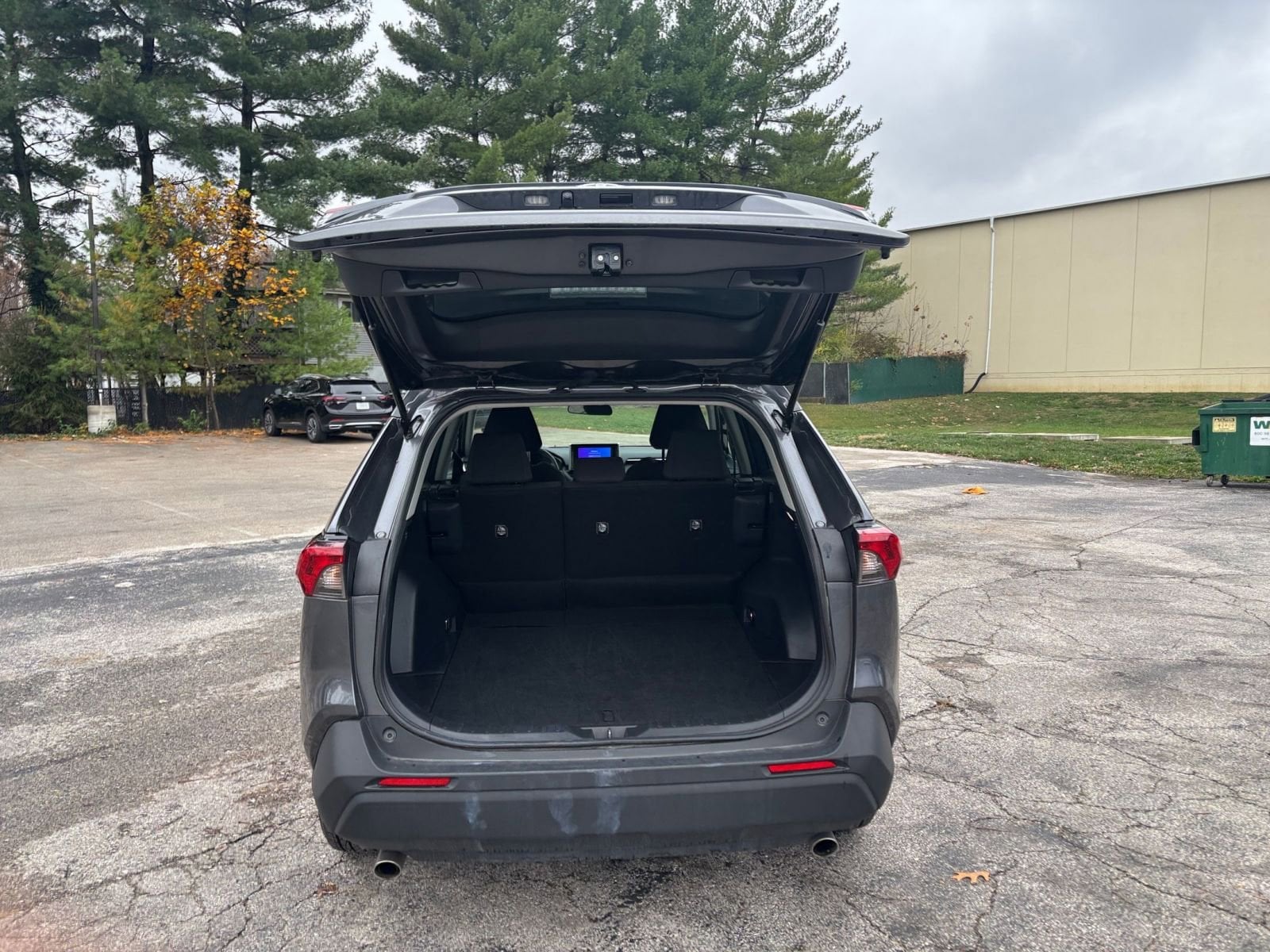 Thumbnail: 2025 Toyota RAV4 - 29