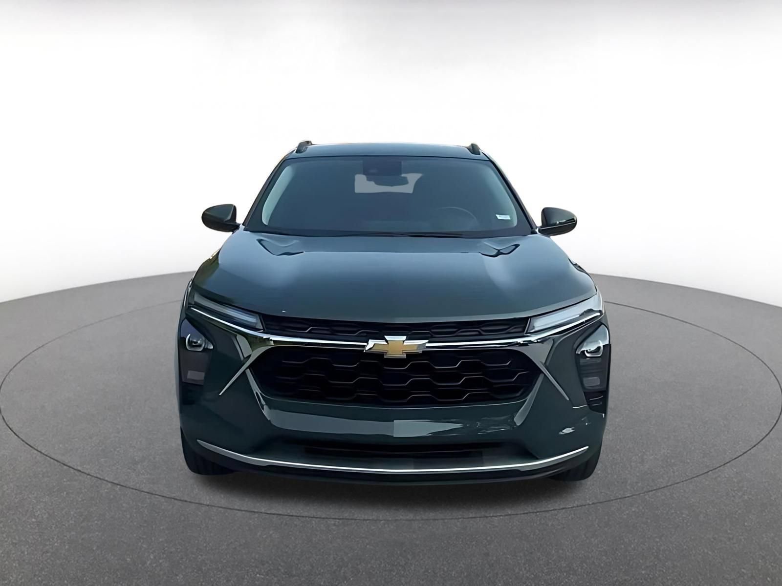Thumbnail: 2025 Chevrolet Trax - 4