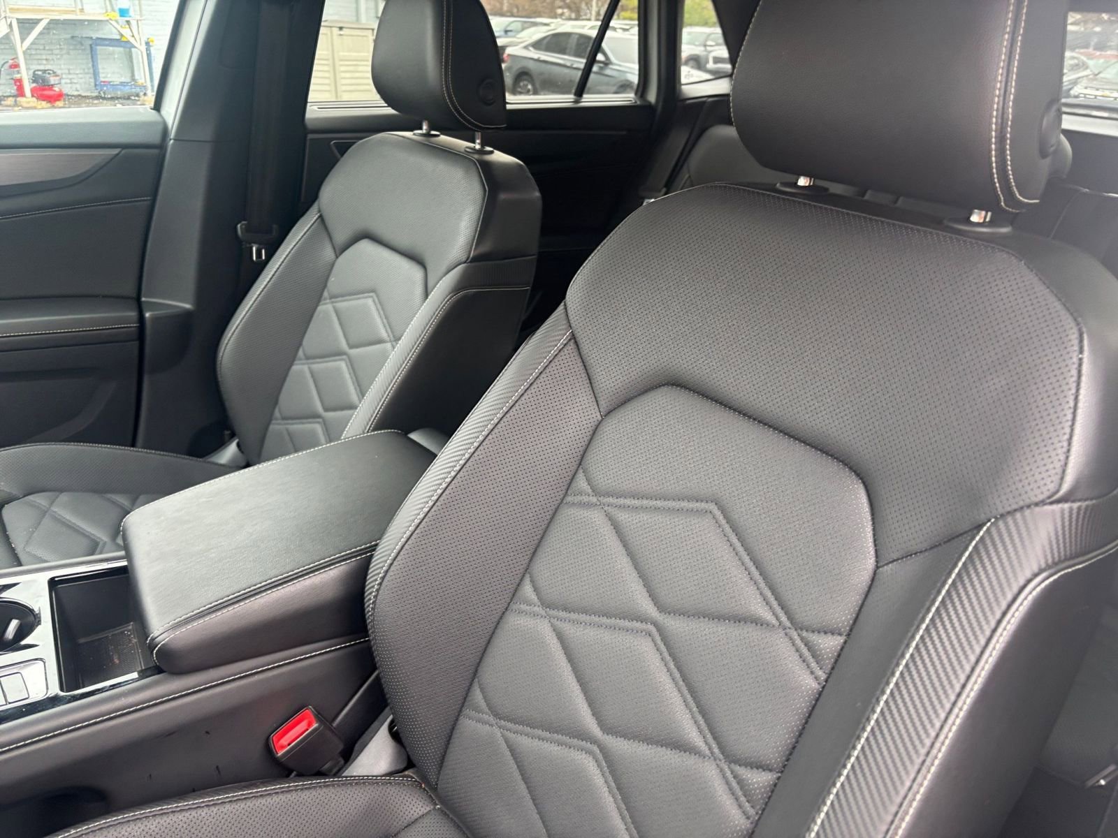 Thumbnail: 2025 Volkswagen Atlas - 34