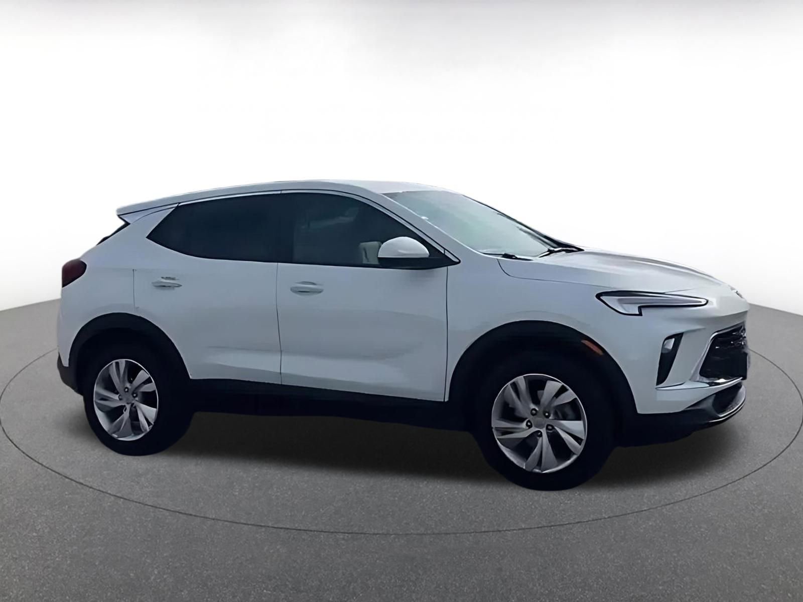 Thumbnail: 2025 Buick Encore GX - 4