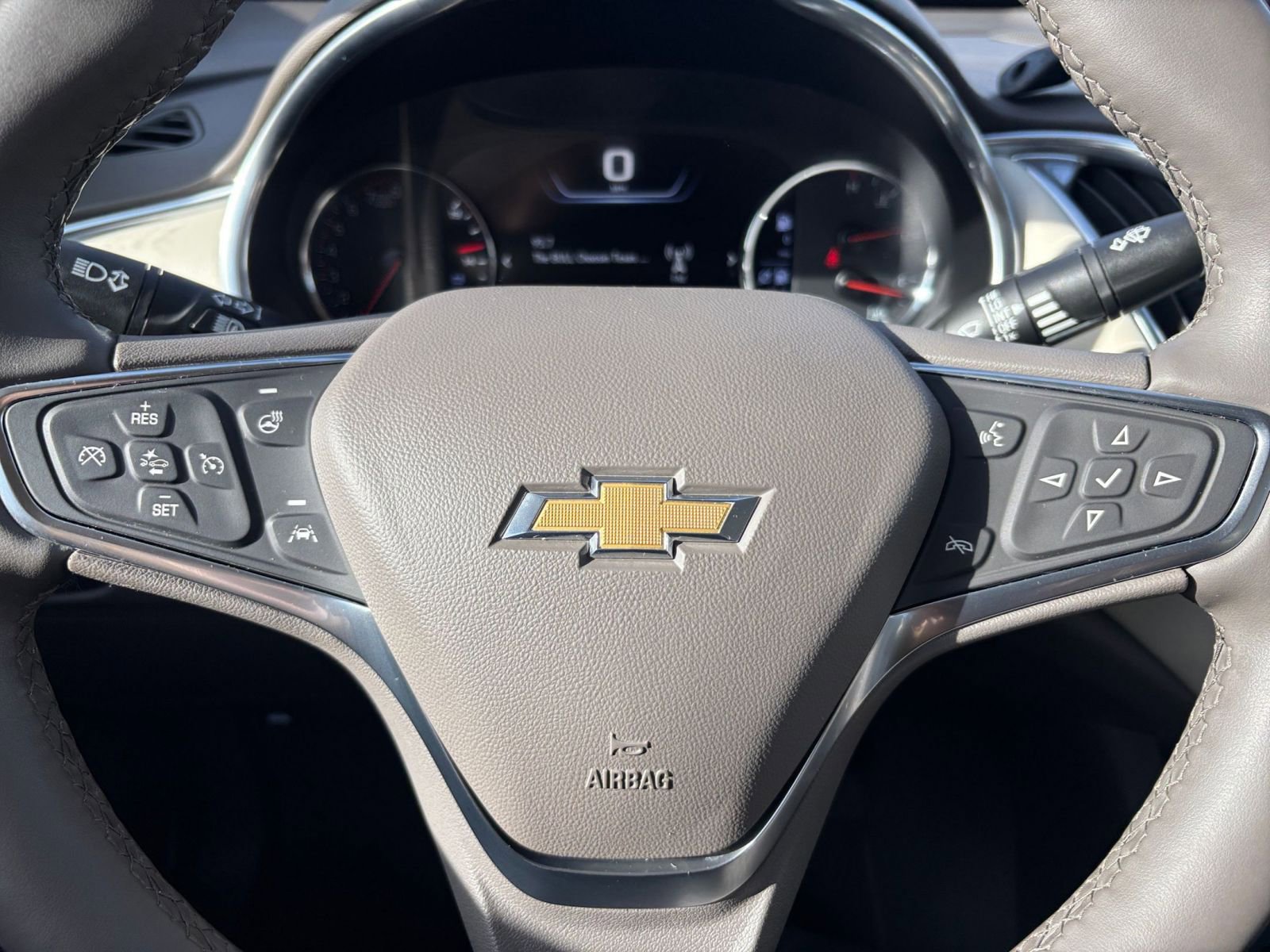 Thumbnail: 2024 Chevrolet Malibu - 25