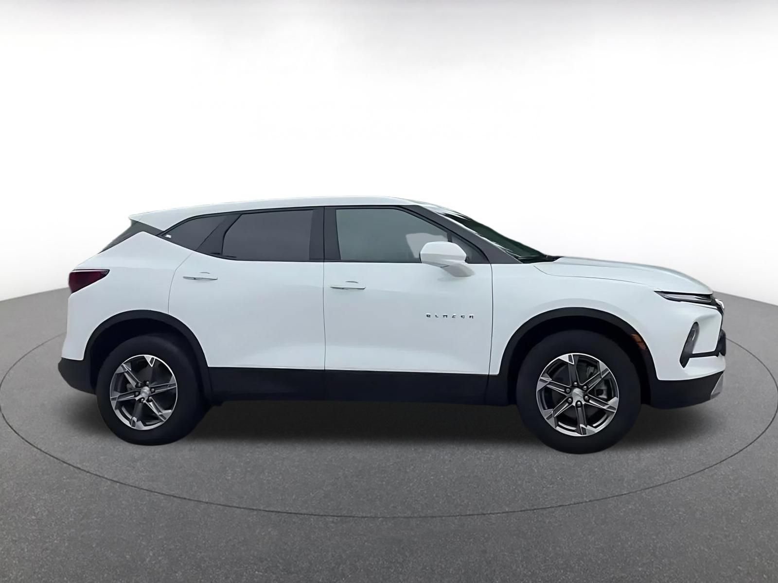 Thumbnail: 2025 Chevrolet Blazer - 12