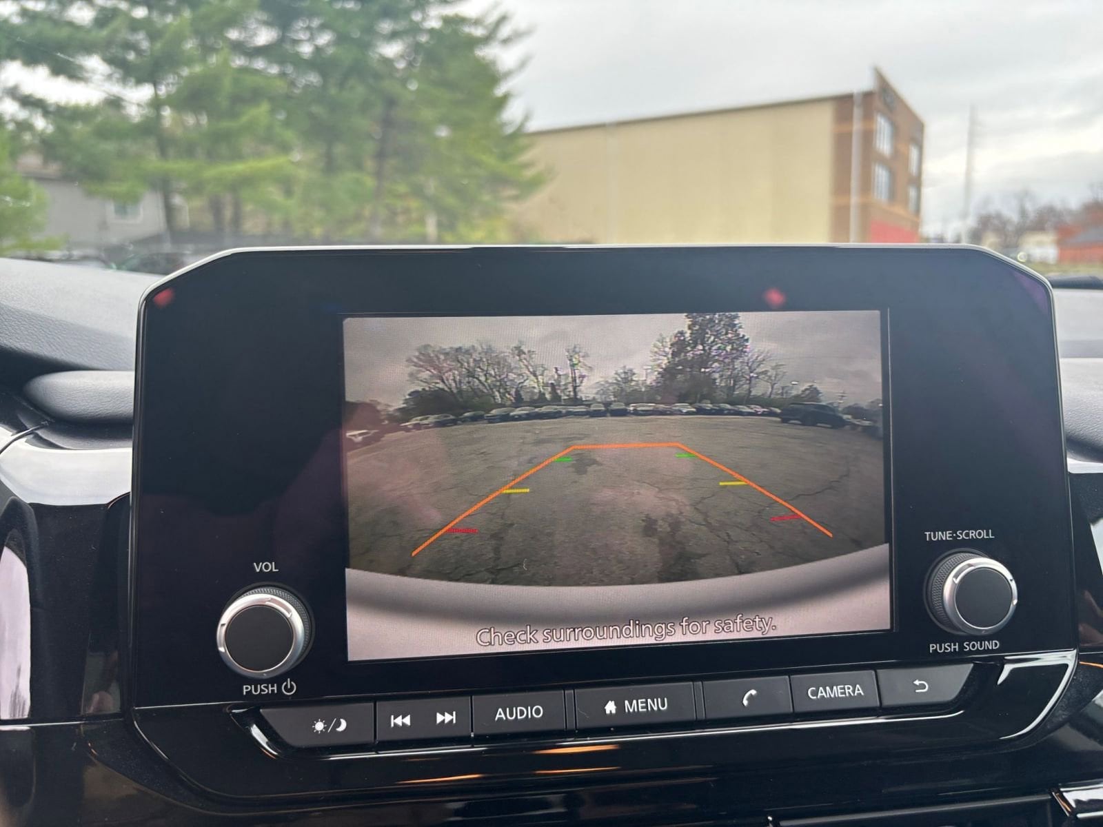 Thumbnail: 2025 Nissan Pathfinder - 17