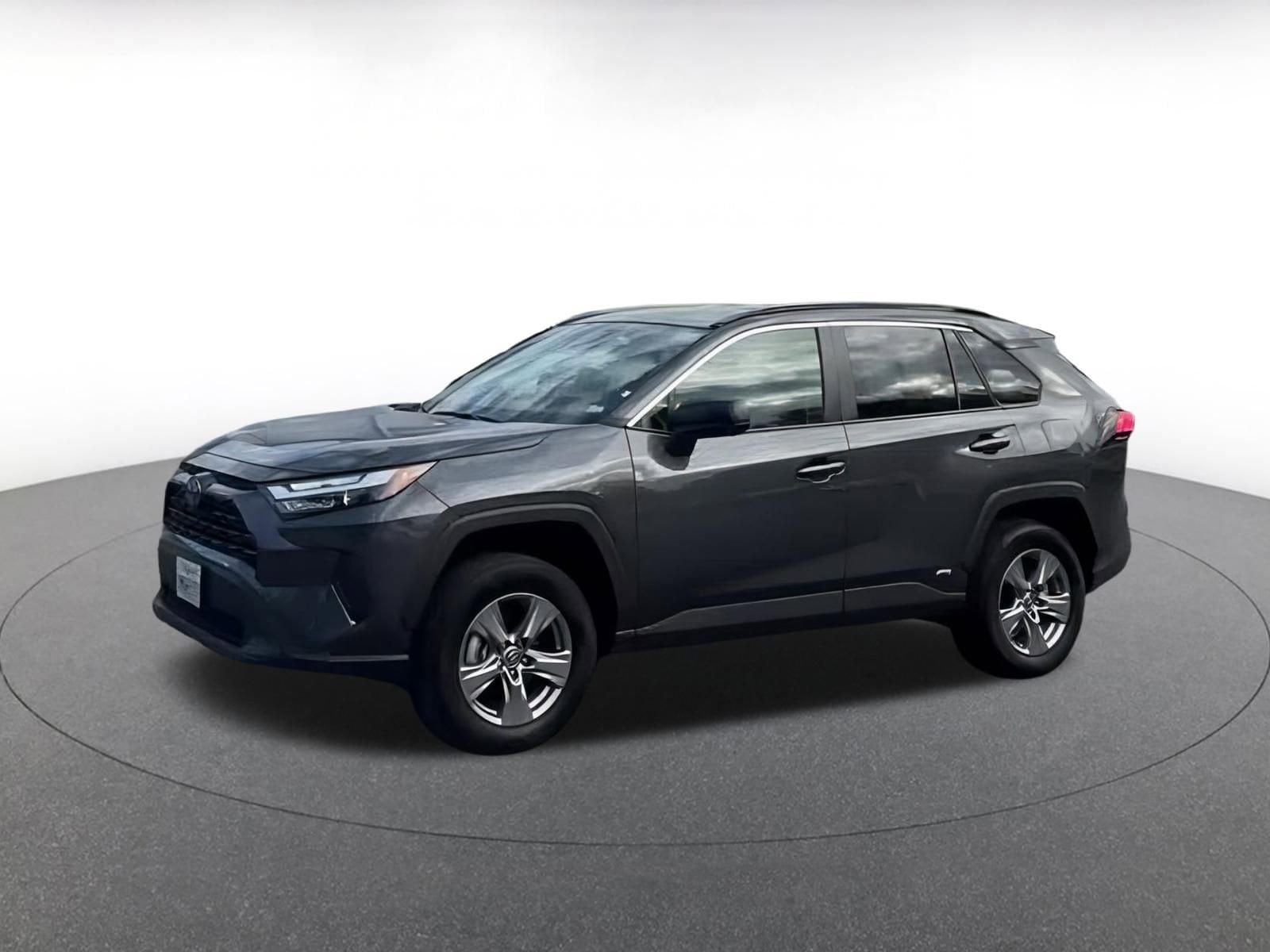 Thumbnail: 2025 Toyota RAV4 - 3