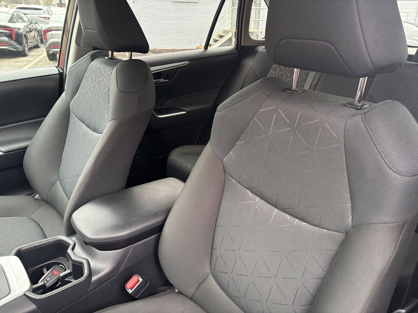 Thumbnail: 2025 Toyota RAV4 - 34