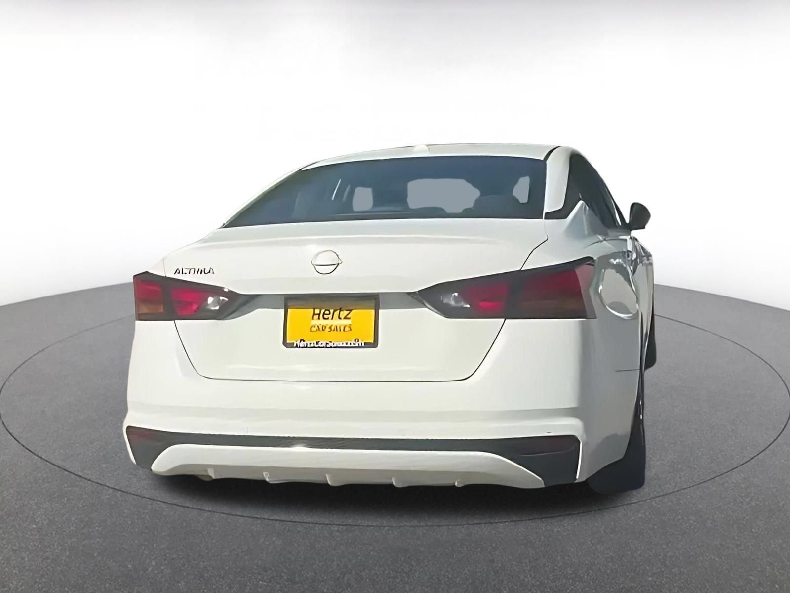 Thumbnail: 2025 Nissan Altima - 14