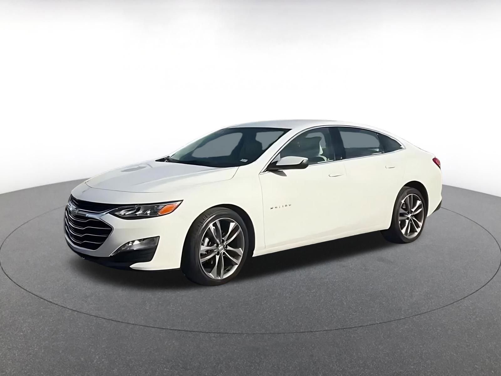 Thumbnail: 2024 Chevrolet Malibu - 8