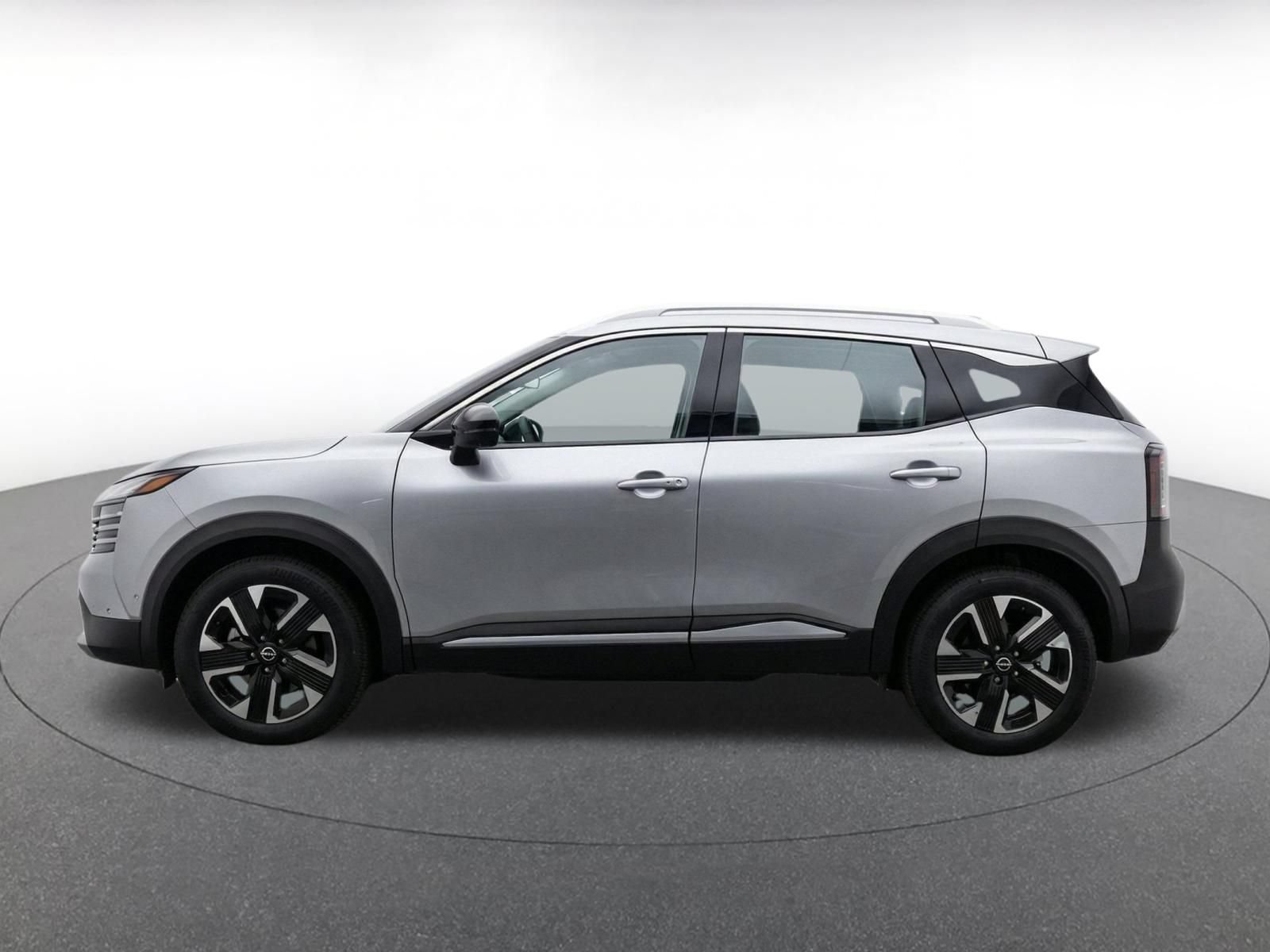 Thumbnail: 2026 Nissan Kicks - 4