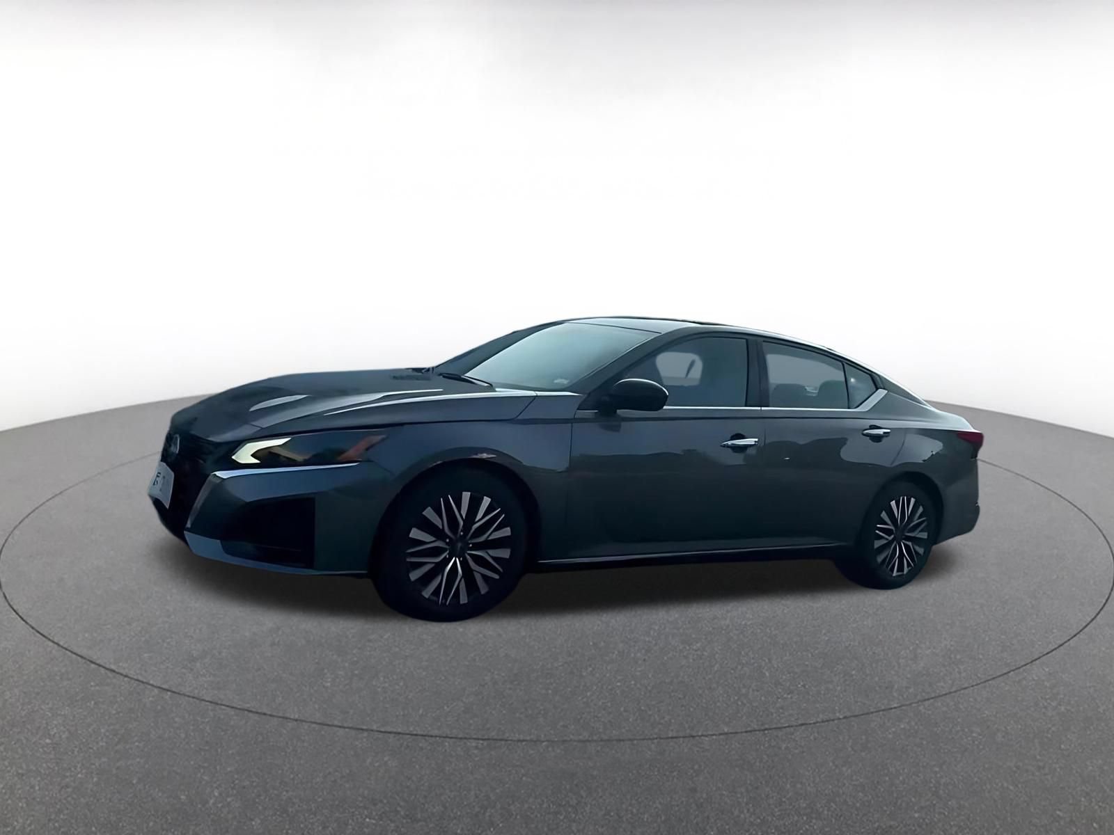 Thumbnail: 2025 Nissan Altima - 8