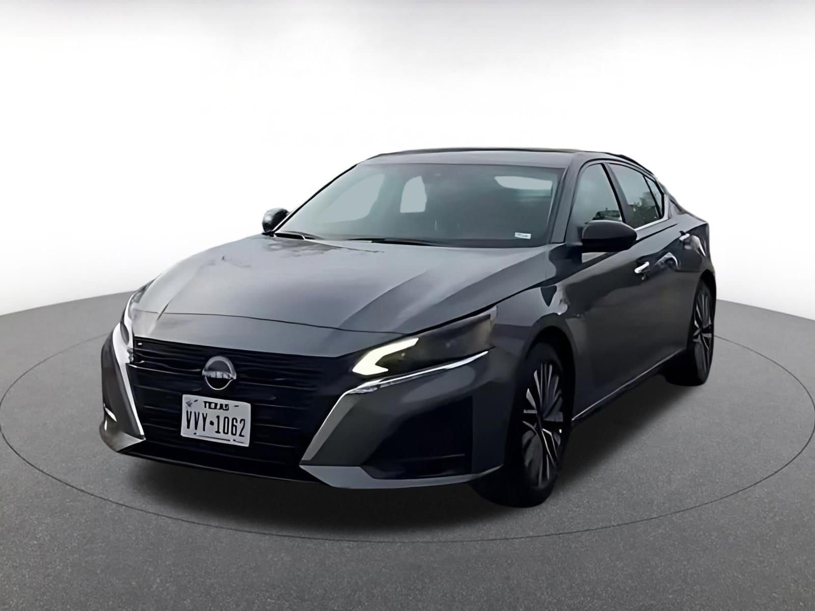 Thumbnail: 2025 Nissan Altima - 4