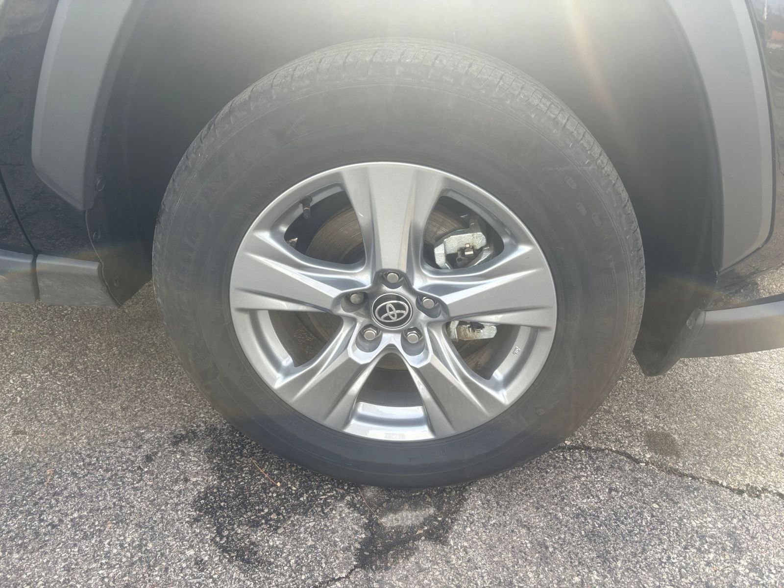 Thumbnail: 2025 Toyota RAV4 - 28