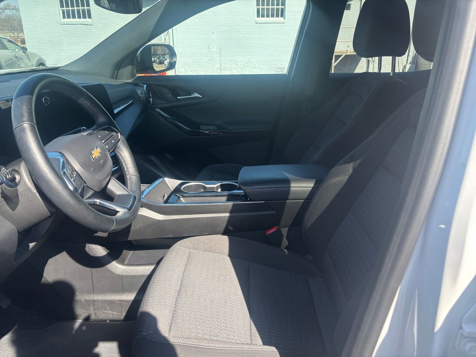 Thumbnail: 2025 Chevrolet Equinox - 25