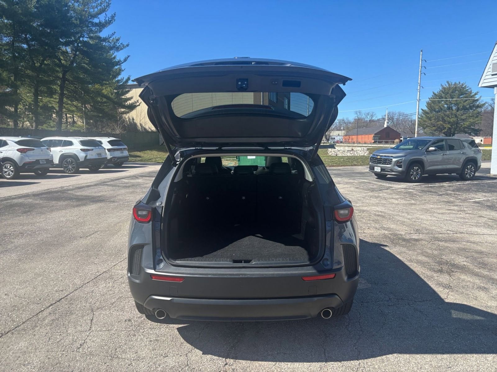 Thumbnail: 2025 Mazda CX-50 - 31