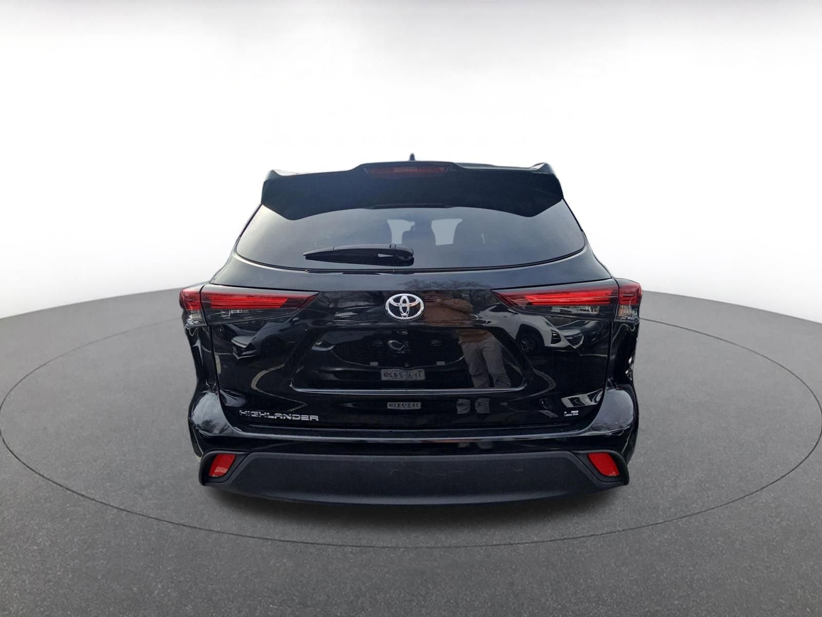 Thumbnail: 2025 Toyota Highlander - 5