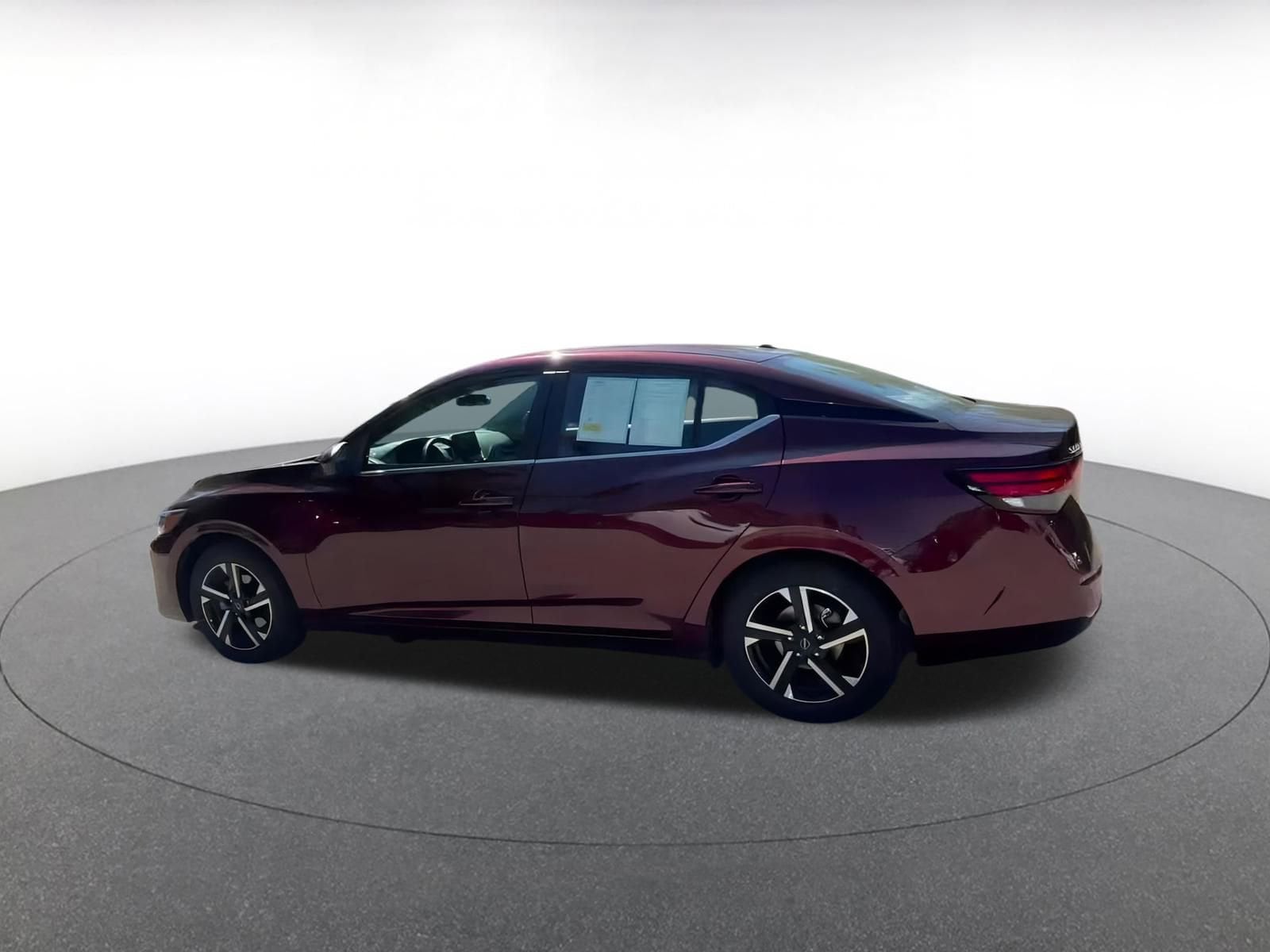 Thumbnail: 2024 Nissan Sentra - 10