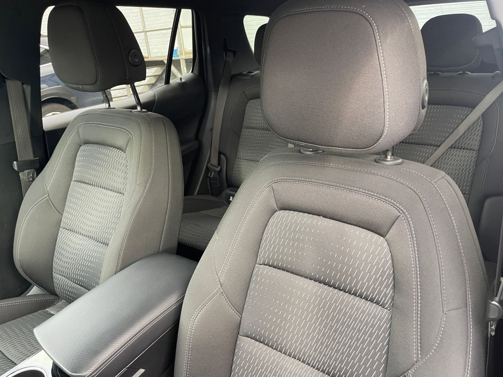 Thumbnail: 2025 Chevrolet Equinox - 34