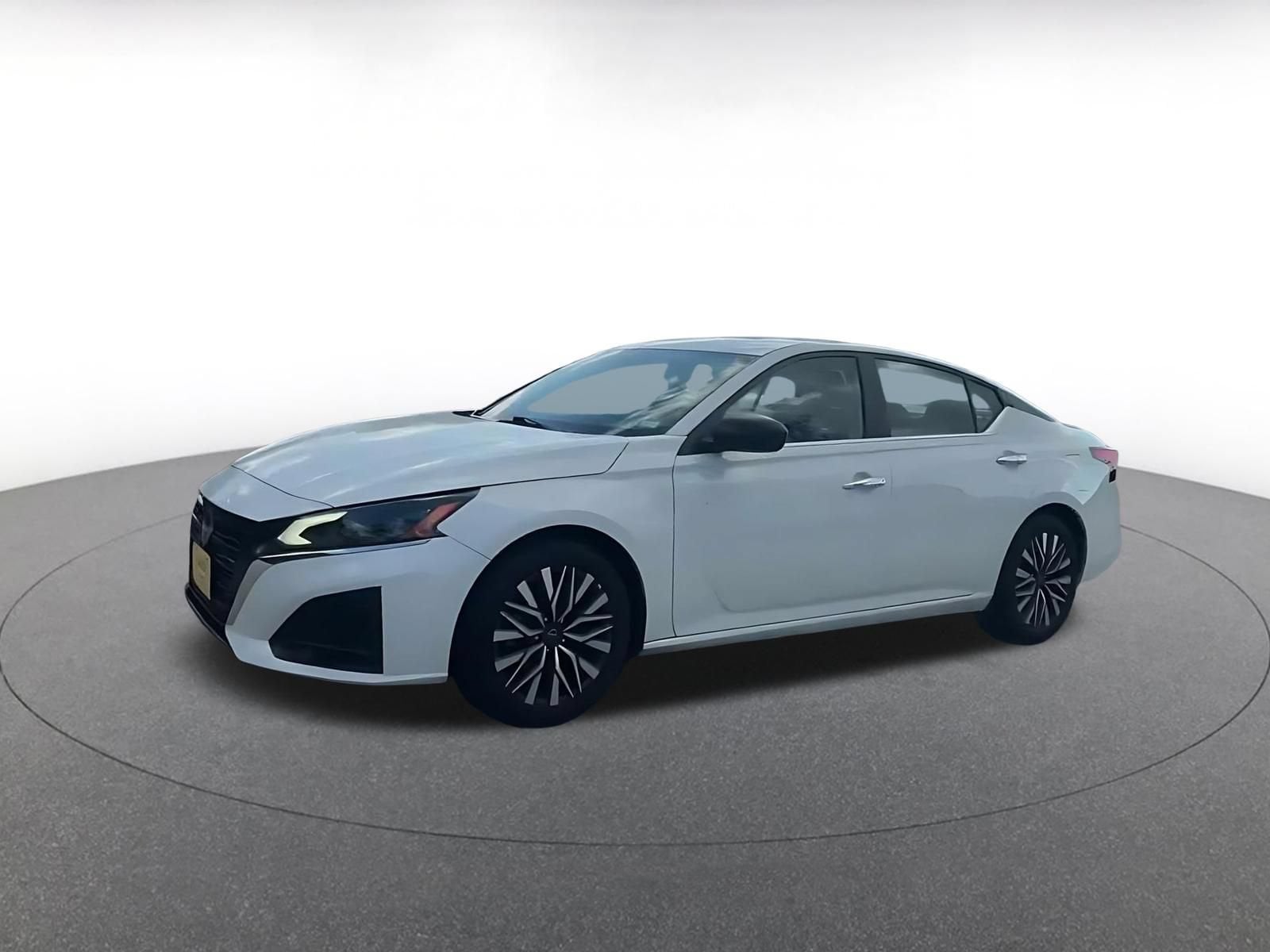 Thumbnail: 2025 Nissan Altima - 7
