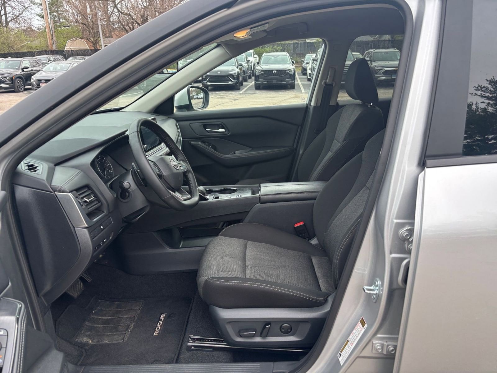 Thumbnail: 2025 Nissan Rogue - 27