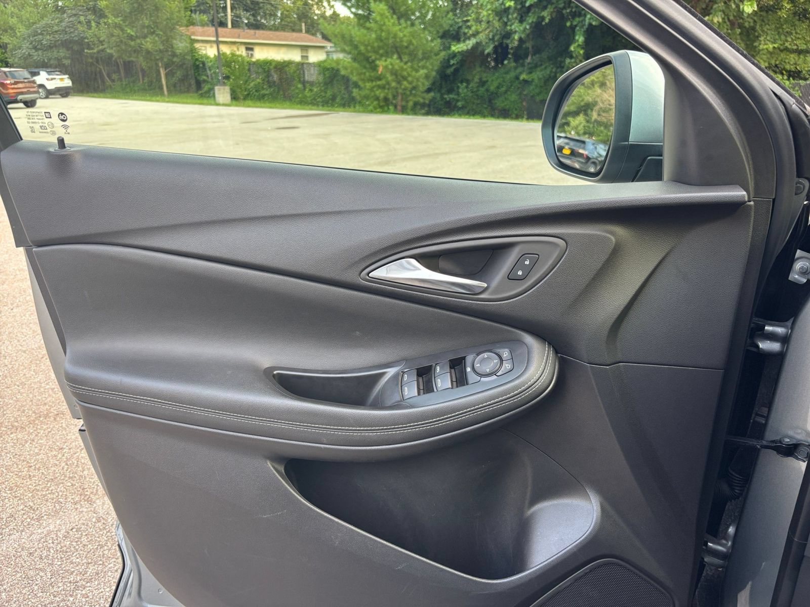 Thumbnail: 2025 Buick Encore GX - 18