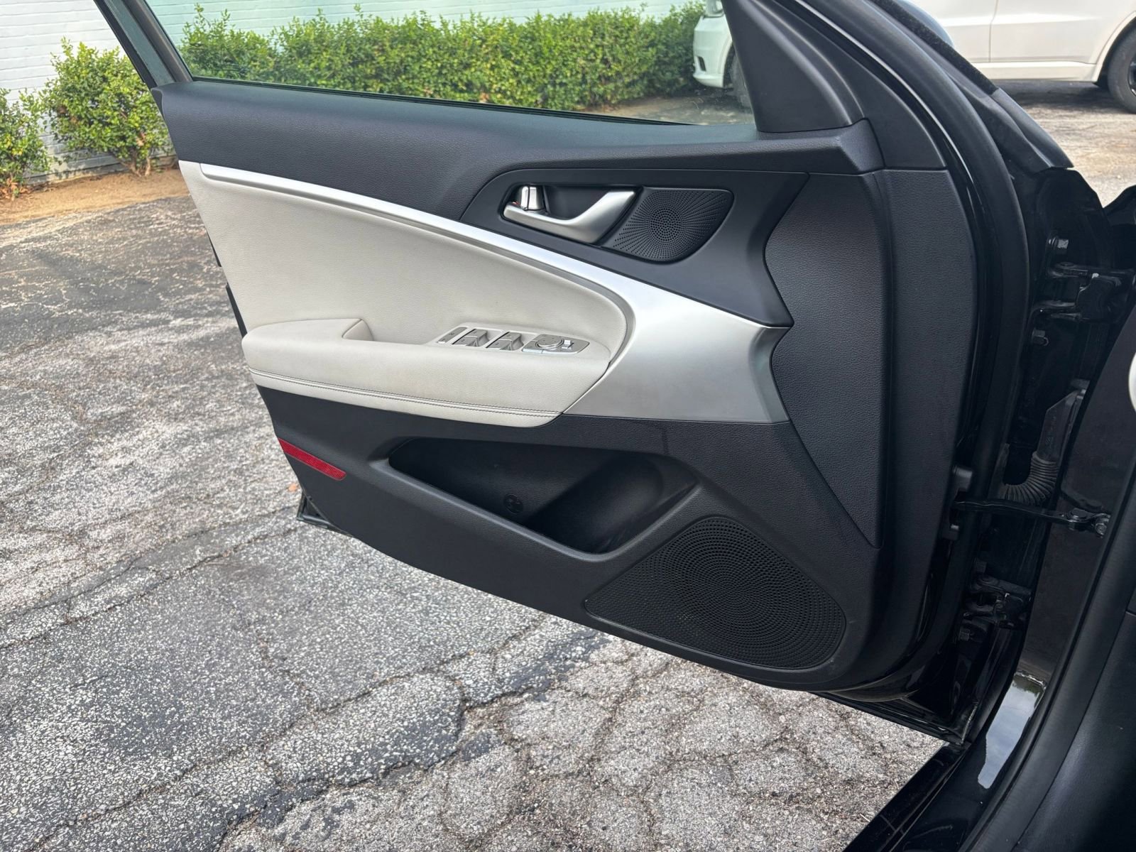 Thumbnail: 2025 Genesis G70 - 18