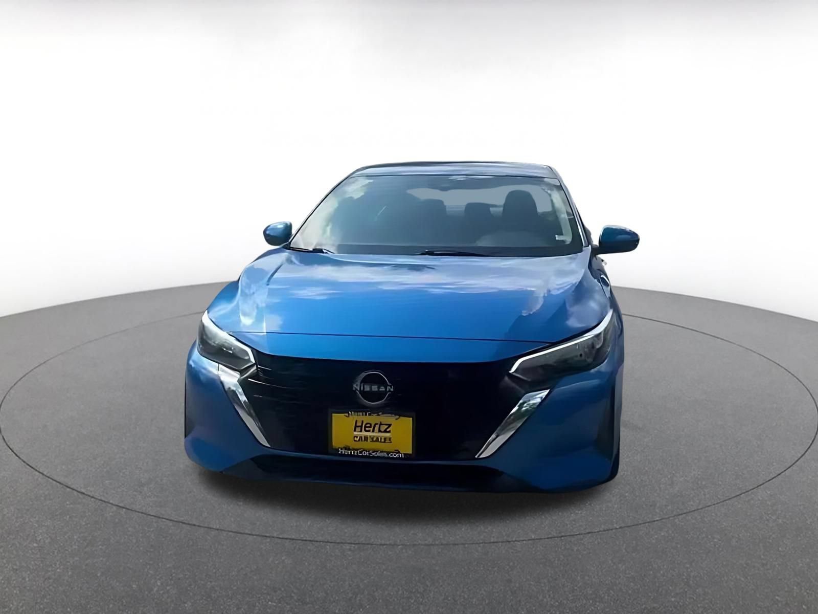 Thumbnail: 2025 Nissan Sentra - 2