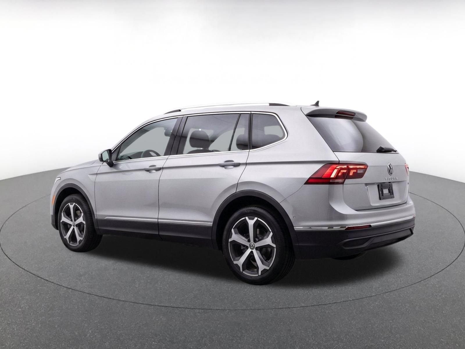 Thumbnail: 2026 Volkswagen Tiguan - 5