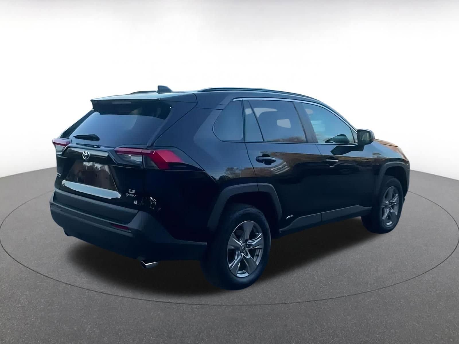 Thumbnail: 2025 Toyota RAV4 - 11