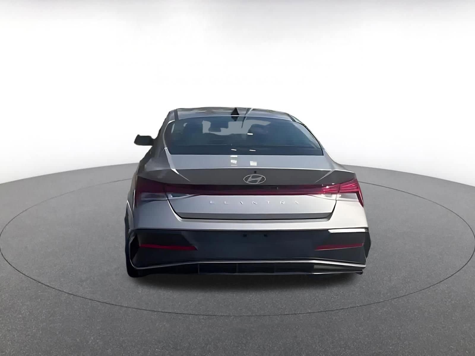 Thumbnail: 2025 Hyundai Elantra - 11