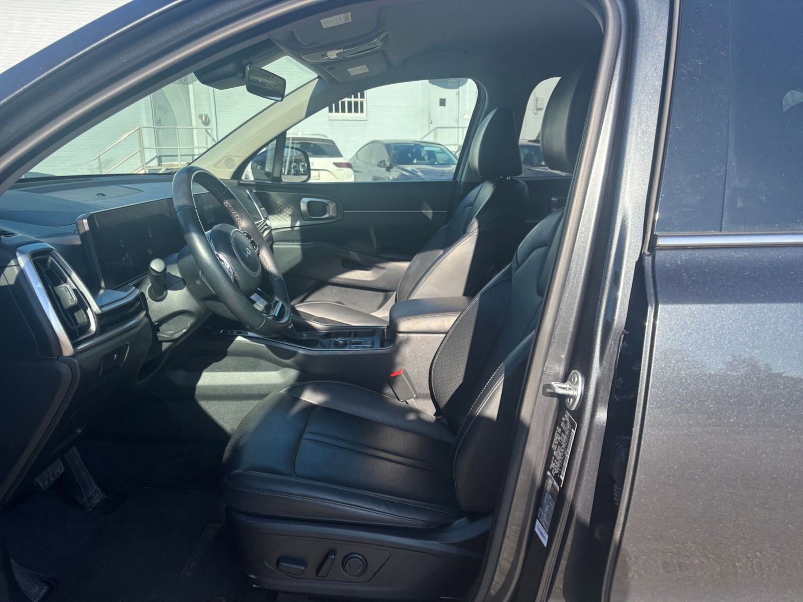 Thumbnail: 2024 Kia Sorento - 24