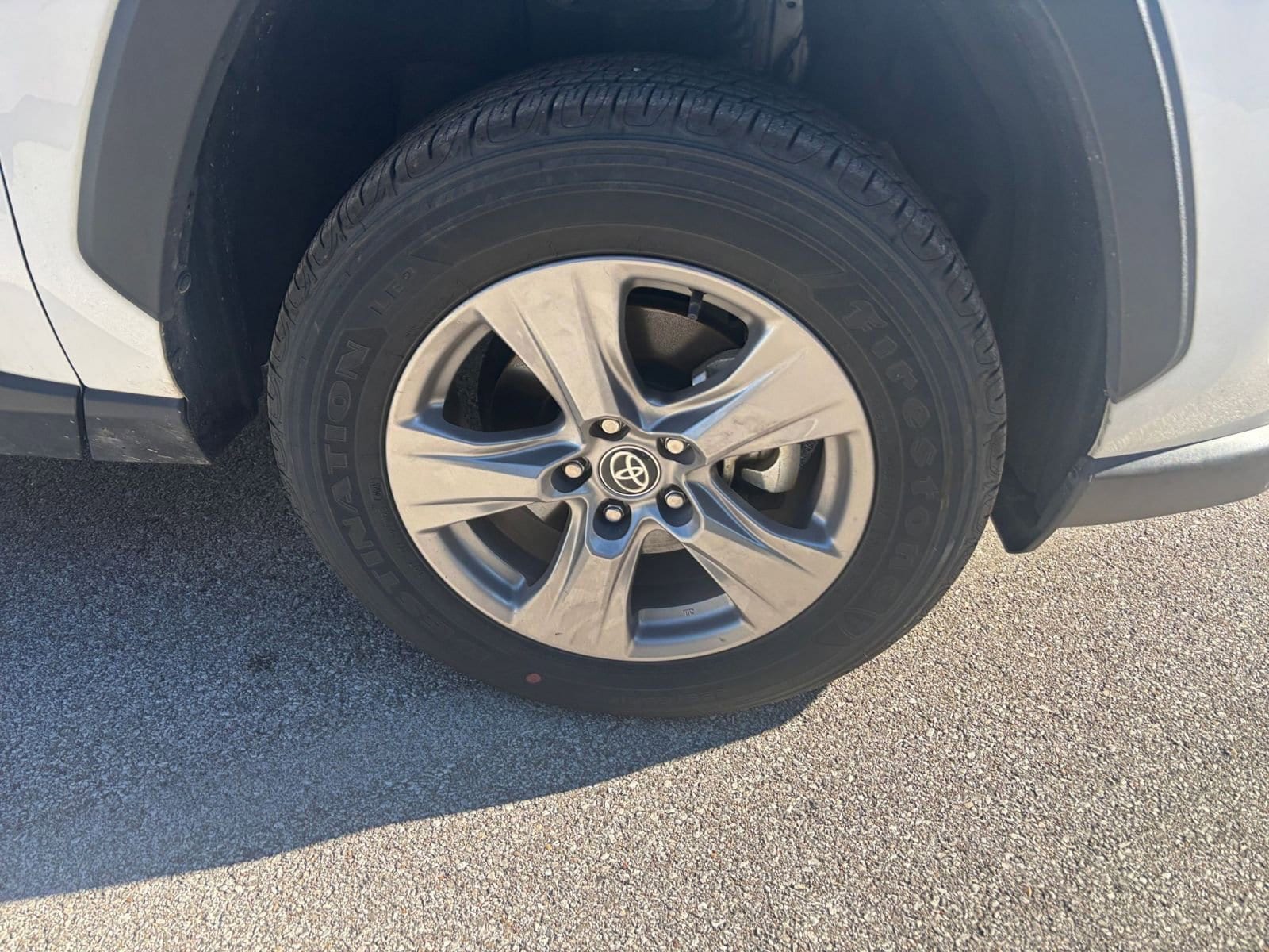 Thumbnail: 2025 Toyota RAV4 - 28