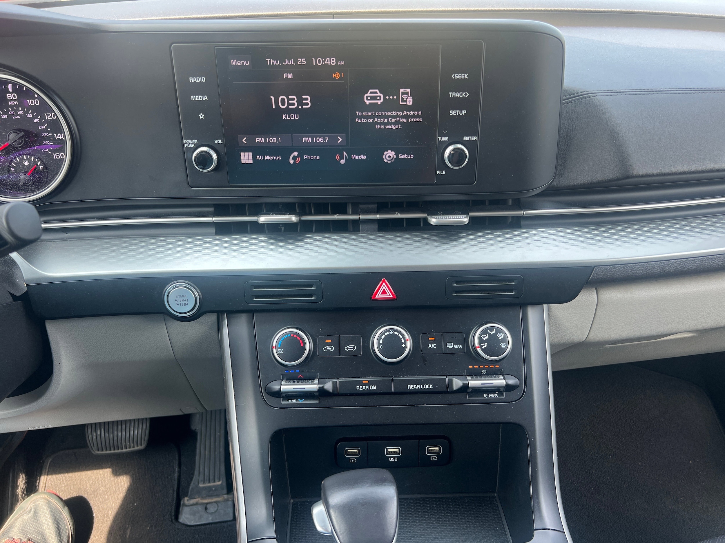 2023 Kia Carnival LX 18