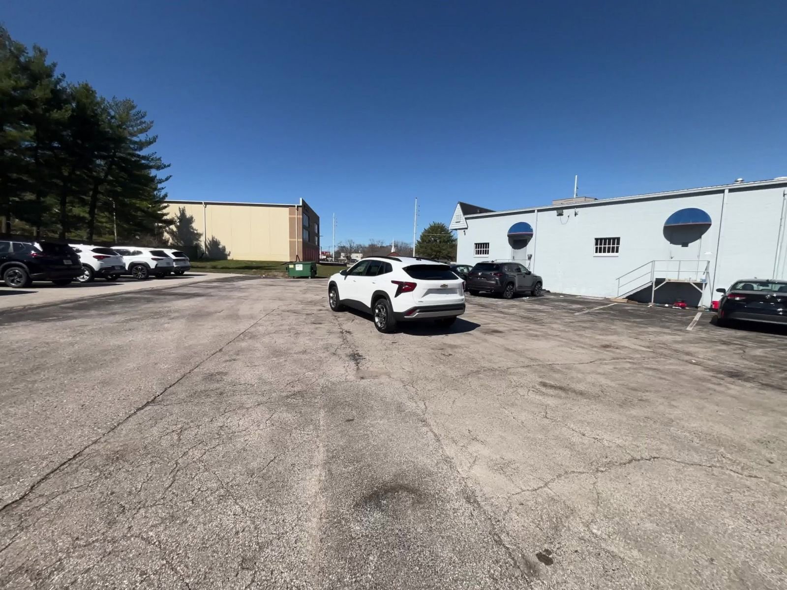 Thumbnail: 2025 Chevrolet Trax - 15