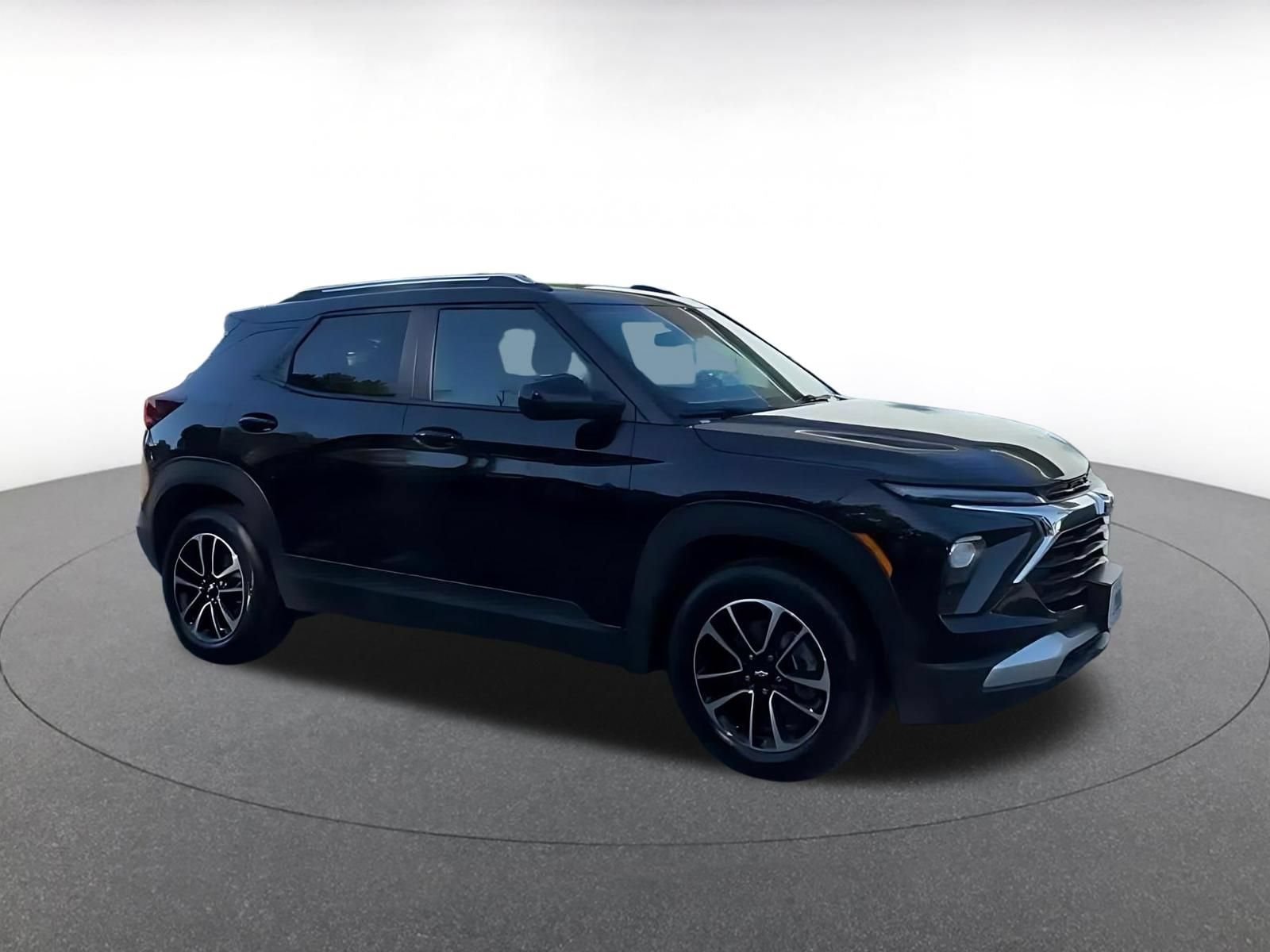 Thumbnail: 2025 Chevrolet TrailBlazer - 2