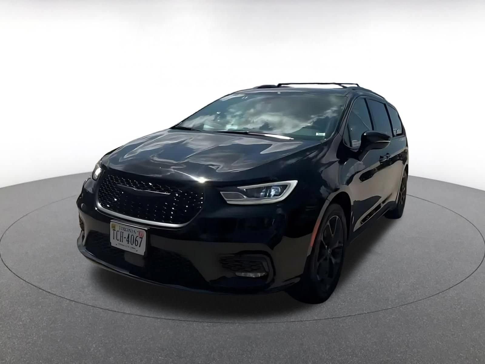 Thumbnail: 2025 Chrysler Pacifica - 5