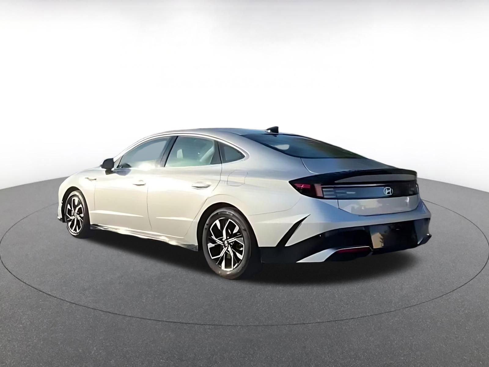 Thumbnail: 2025 Hyundai Sonata - 8