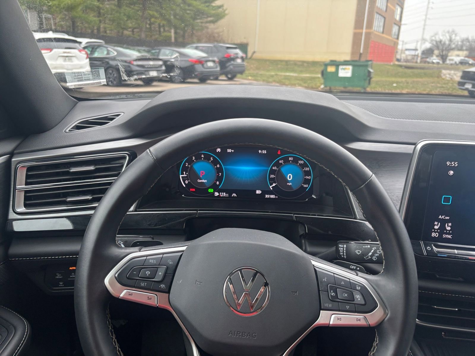 Thumbnail: 2025 Volkswagen Atlas - 32